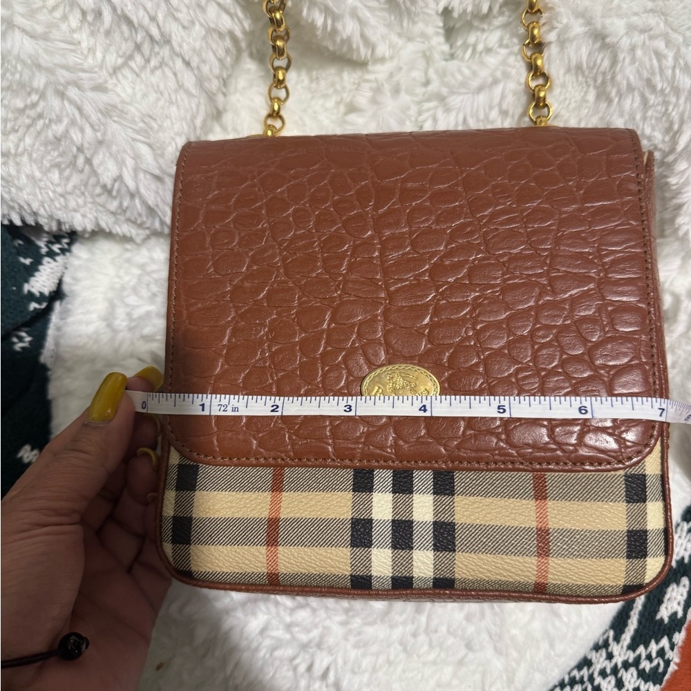 Burberry Brown Leather Crossbody Bag with Gold Chain - Picture 12 of 15